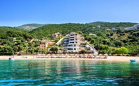 Prima Vista Beachfront Boutique Hotel